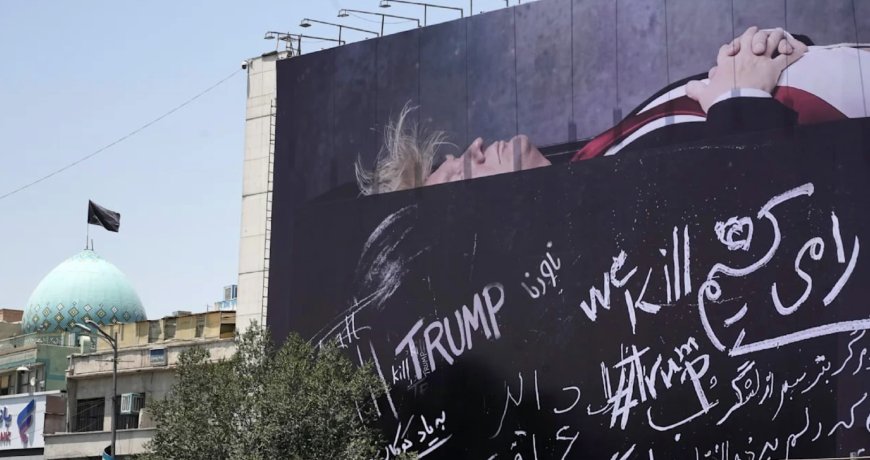 «Біз Трампты өлтіреміз»: Иран астанасында алып плакат ілінді