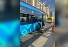 Астанада автобус самокатшыны қағып кетті