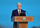 Тоқаев: «Педагогтерді қағазбастылықтан, бітпейтін есептен, пайдасыз тексерістерден босату керек»