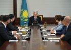 Тоқаев Құрылтайдағы партия фракцияларының жетекшілерімен кездесті