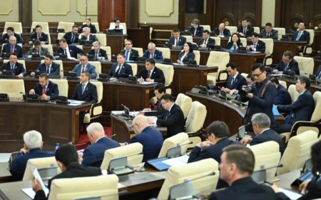 Партиялар Құрылтай құрамына өткен депутаттардың тізімін бекітті