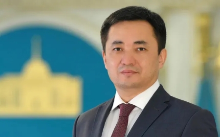 Айбек Дәдебай Құрылтай төрағасы болып сайланды