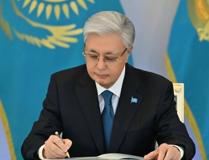 Құрылтайдың бірінші сессиясы қашан өтетіні белгілі болды: Тоқаев жарлыққа қол қойды