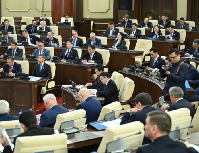 Партиялар Құрылтай құрамына өткен депутаттардың тізімін бекітті