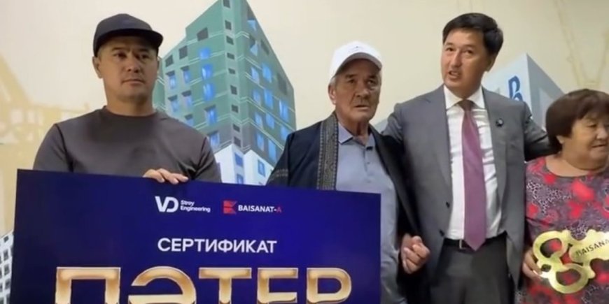 «Жақсылықты халықтан көрдім»: Ақталып шыққан 60 жастағы жылқышы баспаналы болды