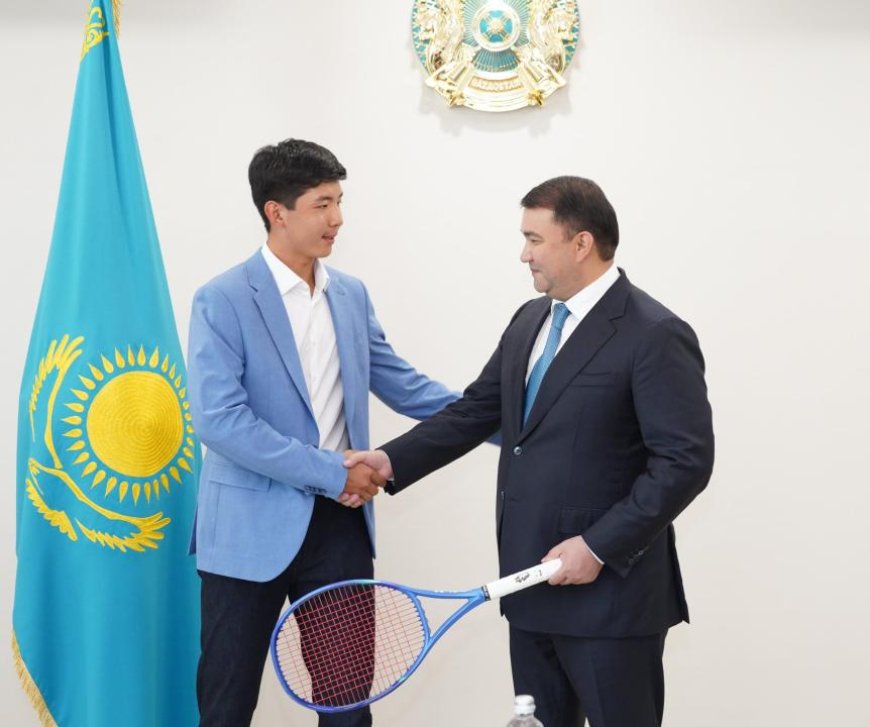 Түркістан облысының әкімі Нұралхан Көшеров талантты теннисші Заңғар Нұрланұлымен кездесті