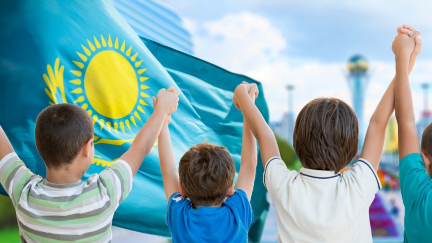 Баланы қорғау – ел болашағына салынған инвестиция: Түркістанда Халықаралық балаларды қорғау күні кең көлемде аталып өтті