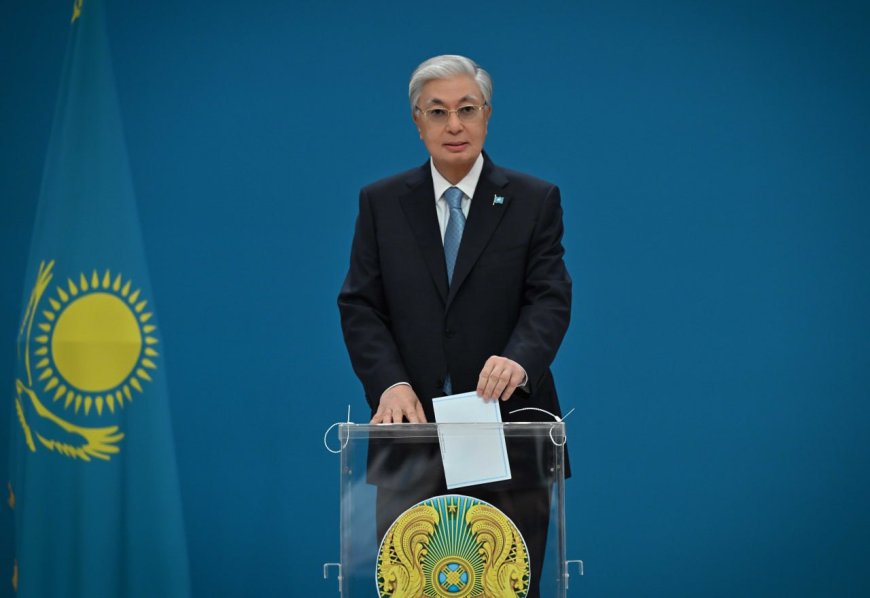 Тоқаев Қазақстан Құрылтайы депутаттарының сайлауында дауыс берді