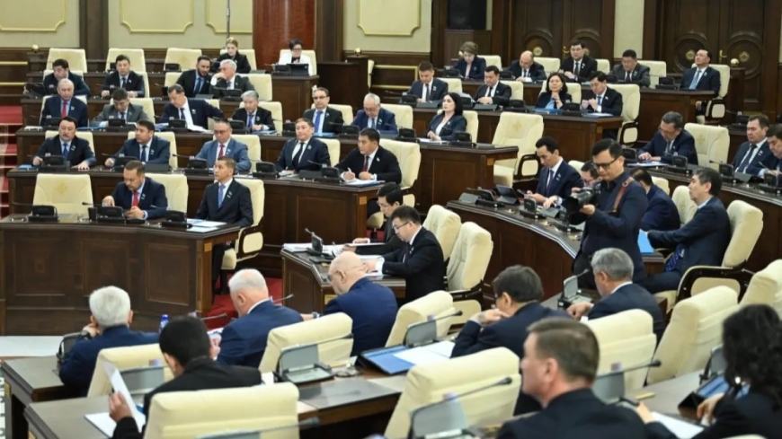 Партиялар Құрылтай құрамына өткен депутаттардың тізімін бекітті