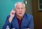 «Жалақы алмаймыз»: Мұрат Әбенов Халық Кеңесіндегі тәртіпті түсіндірді (ВИДЕО)