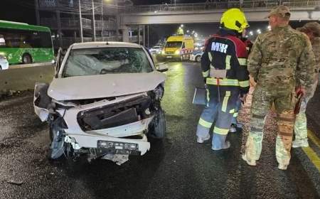 7 адам зардап шеккен: Алматыда бірнеше көлік соқтығысып қалды