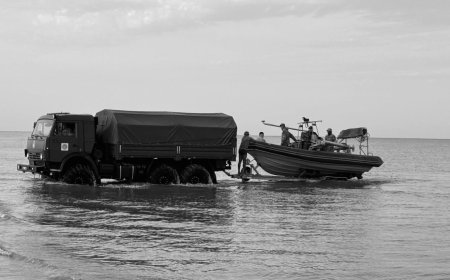«Әділет» партиясы мен Іскерлік кеңес мүшелері қаза тапқан сарбаздардың отбасына 1,5 млрд теңге аударады