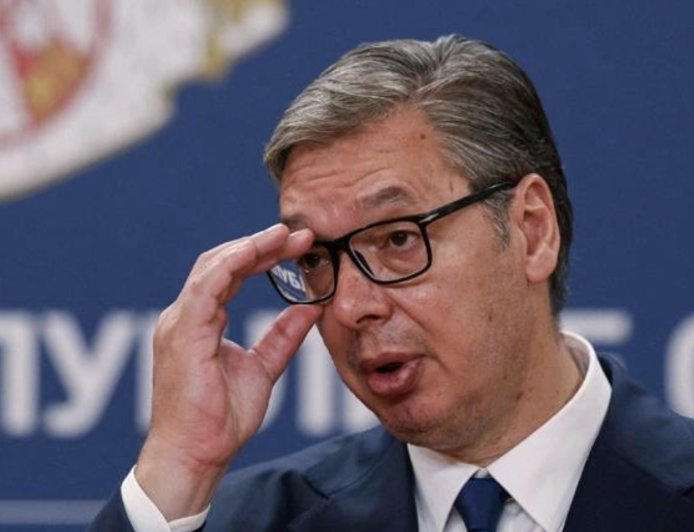 Сербия президенті отставкаға кететінін мәлімдеді