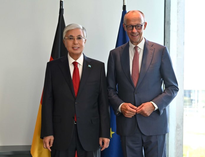 Президент  Канцлер Фридрих Мерцпен келіссөз жүргізді