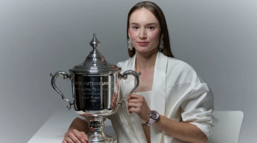 Елена Рыбакина ресми түрде әлемнің бірінші ракеткасы атанды