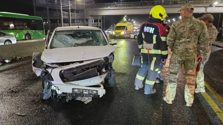 7 адам зардап шеккен: Алматыда бірнеше көлік соқтығысып қалды