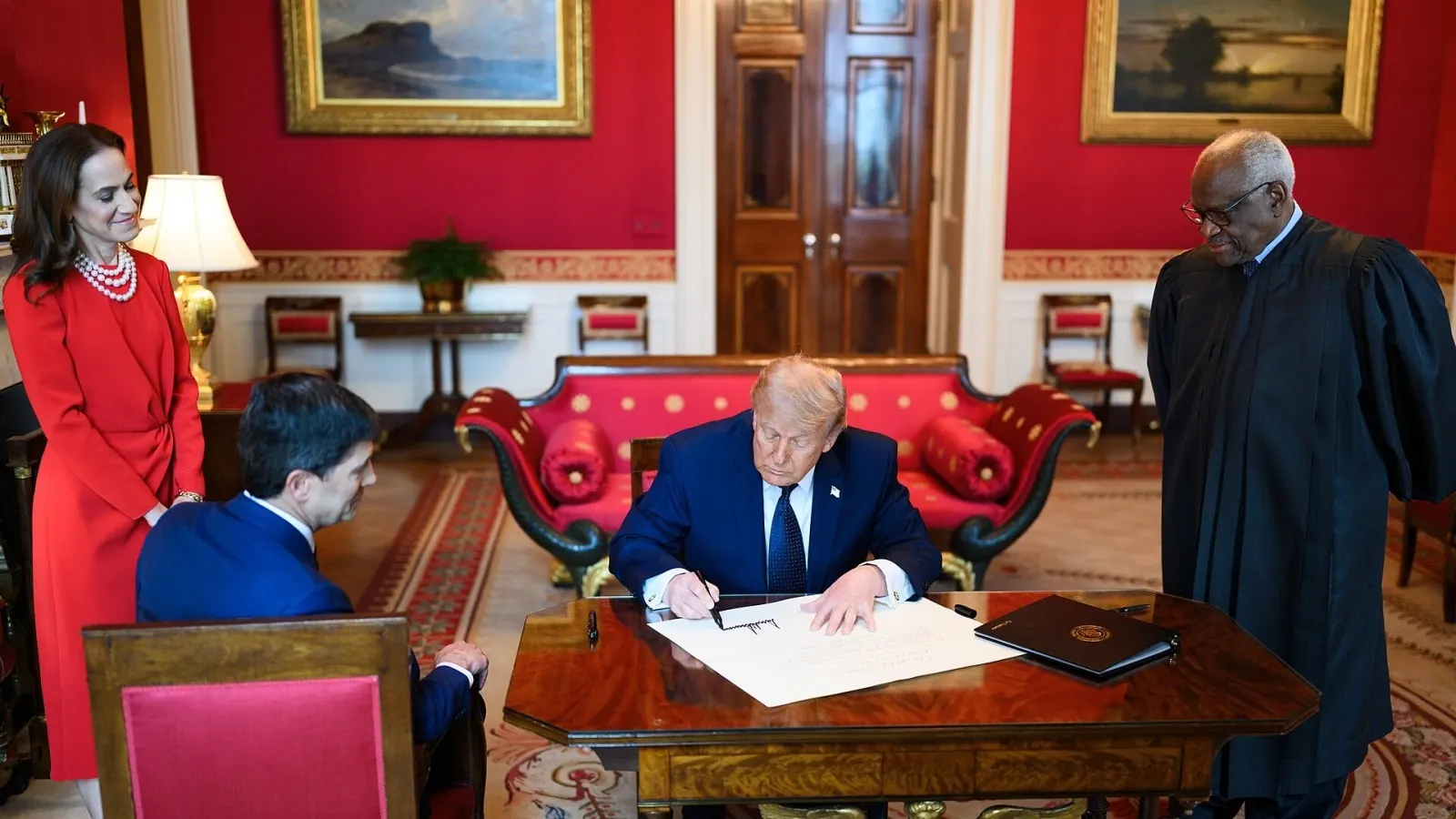 Трамп талап етсе де, ФРЖ ставканы өзгеріссіз қалдырды