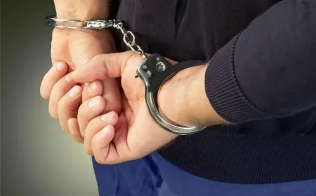 Теміртауда 20 жастағы жігіт ата-анасын өлтірді деген күдікпен ұсталды