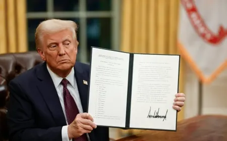 Трамп приостановил часть санкций против России
