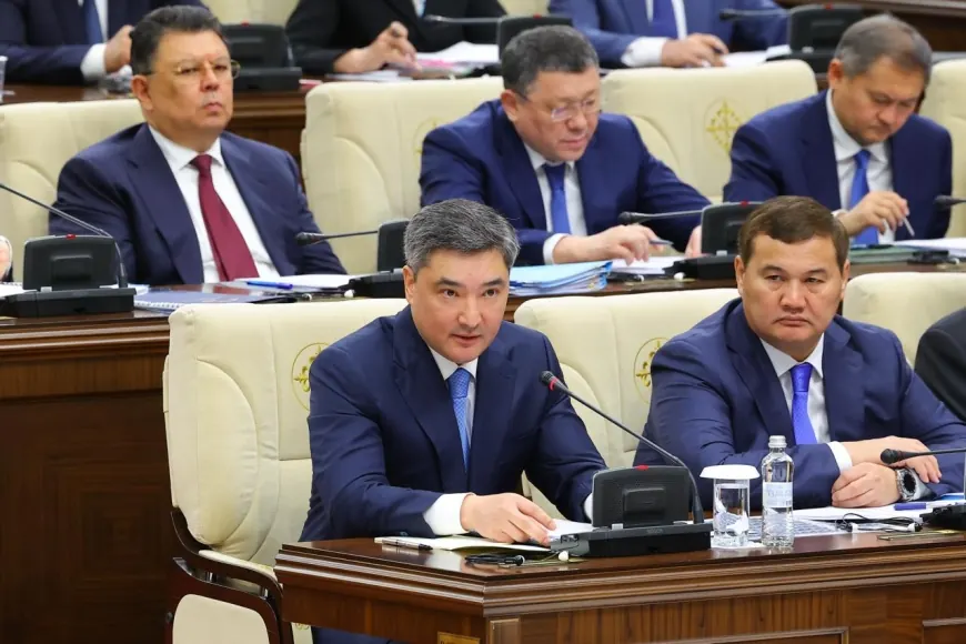 Олжас Бектенов: «Бюджеттегі шығыстар 6,7 трлн теңгеге қысқартылды»