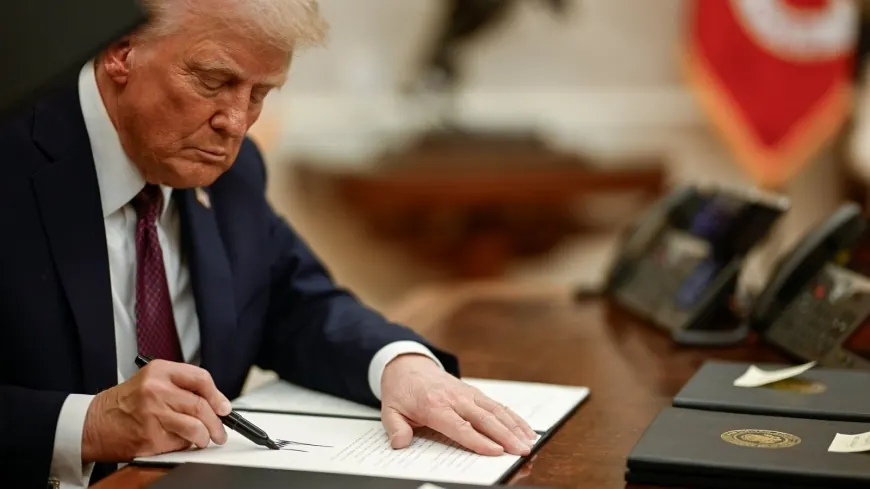 Трамп Ресейге қарсы жаңа санкцияларды уақытша тоқтатты