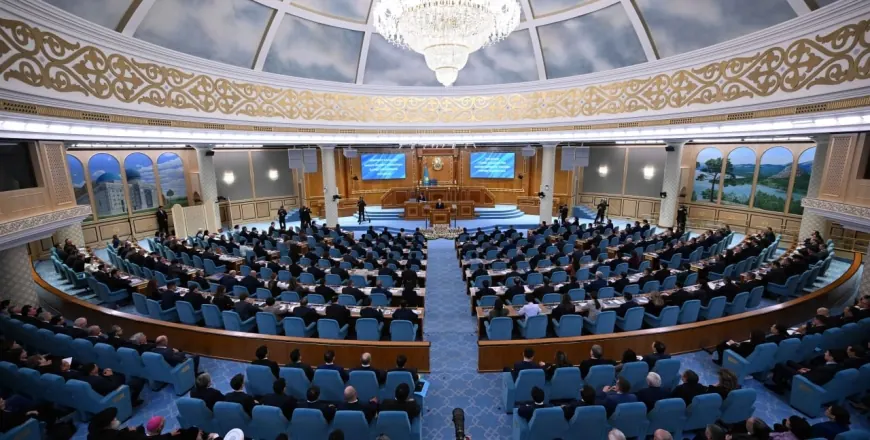 Тоқаевтың қатысуымен Құрылтай отырысы басталды